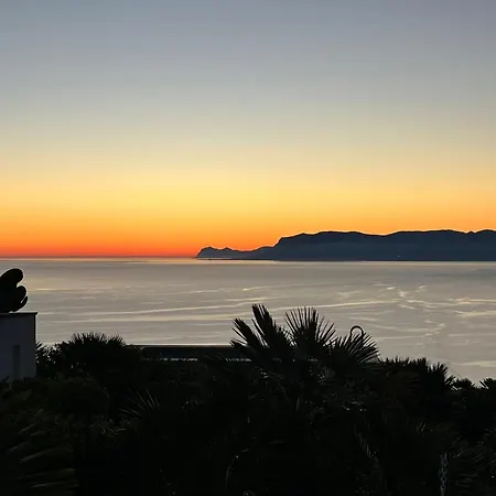 Casa Di Cri - Sea View With Pool Villa